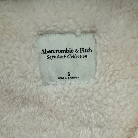 Abercrombie & Fitch Cozy Cream Sherpa Pullover Small - Picture 5 of 5